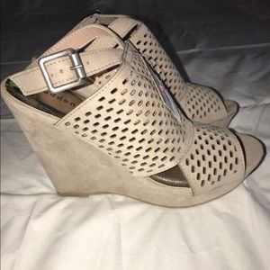 NWT Madden Girl Wedges